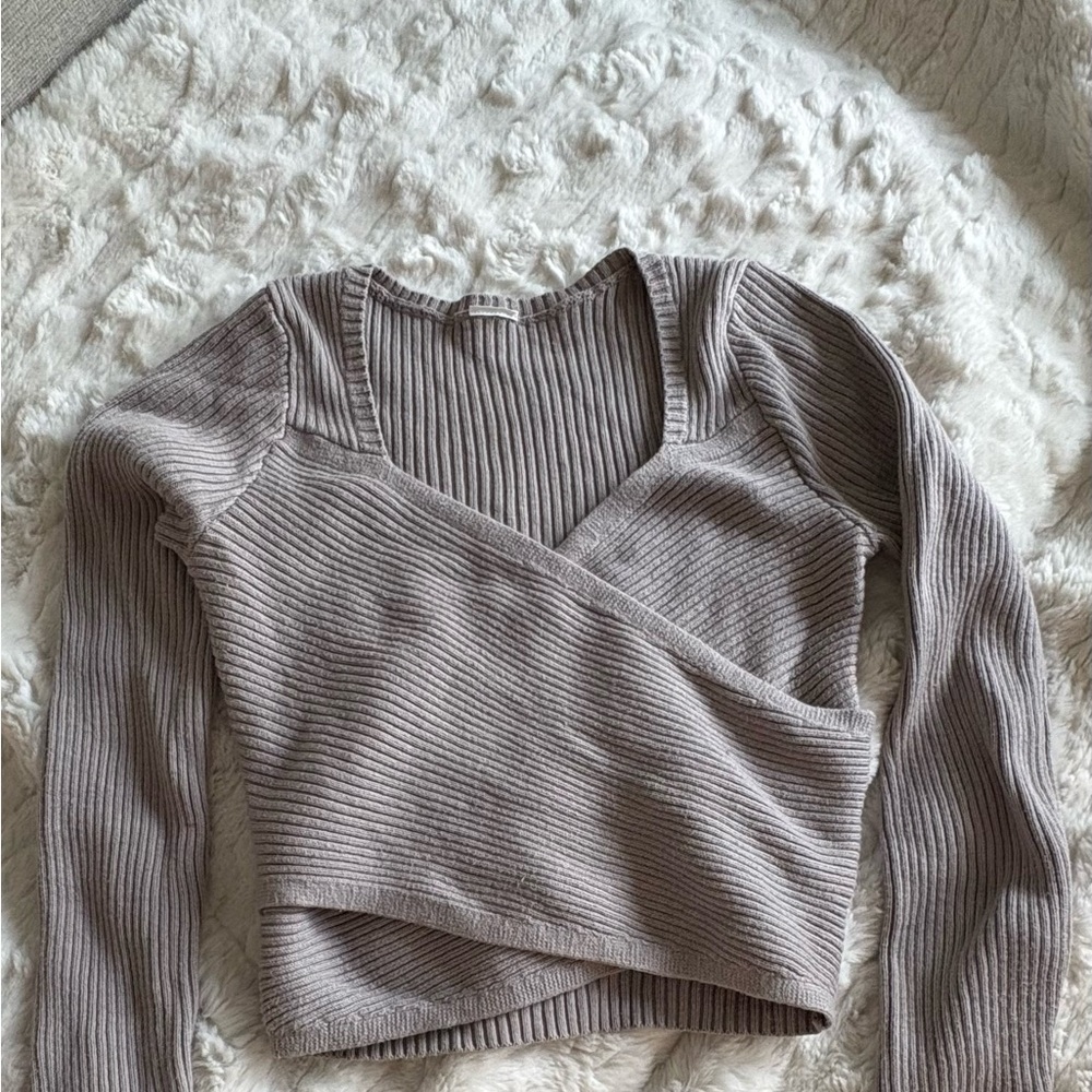 Abercrombie & Fitch Gray Ribbed Crop Top